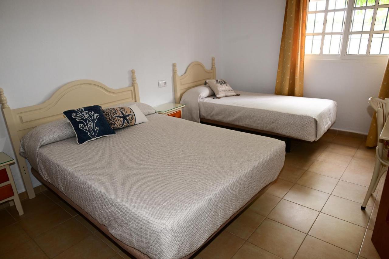 Hostal Del Faro Conil De La Frontera Eksteriør billede