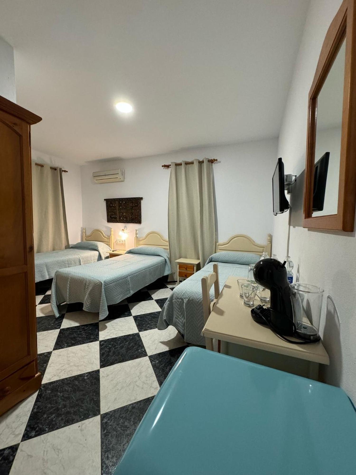 Hostal Del Faro Conil De La Frontera Eksteriør billede