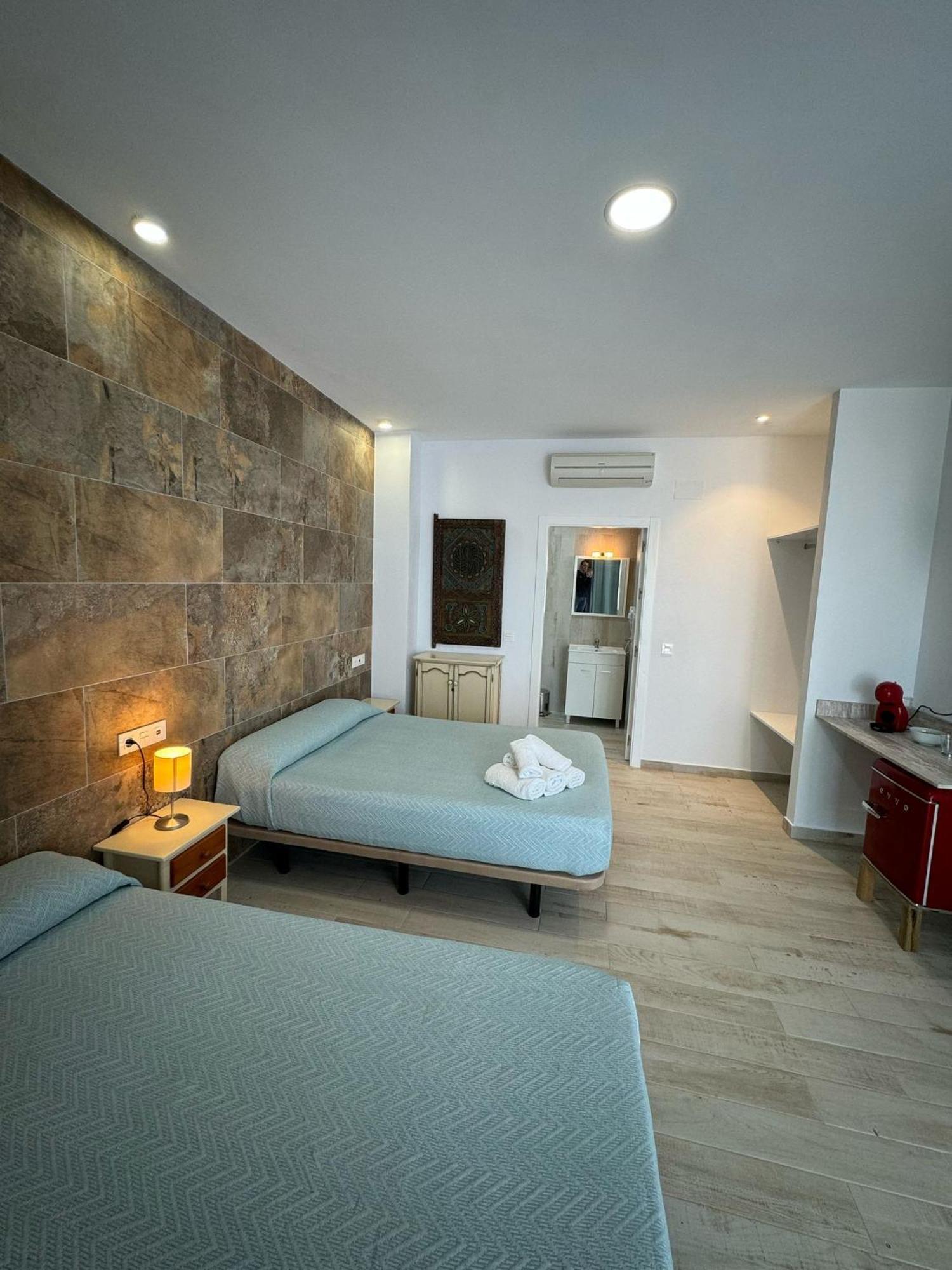 Hostal Del Faro Conil De La Frontera Eksteriør billede